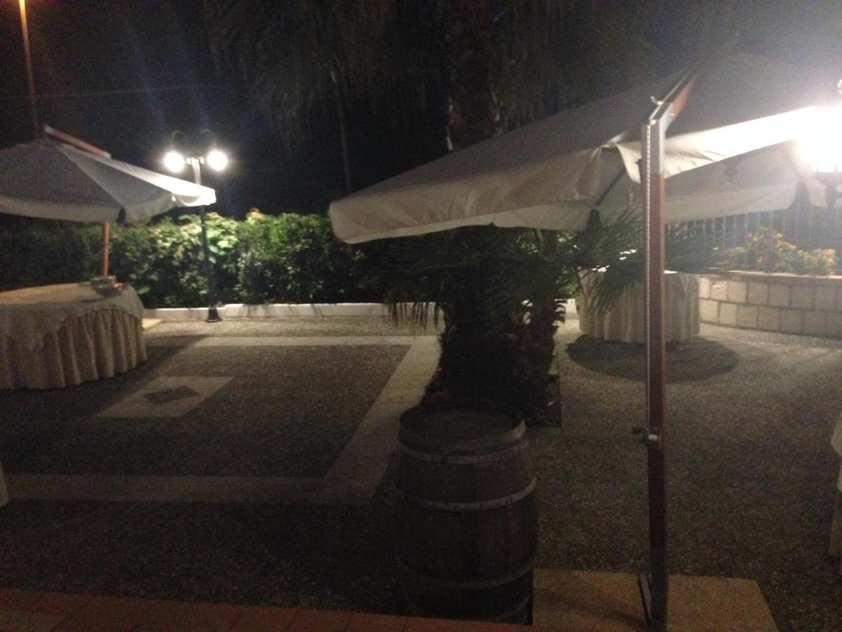 Hotel La Pineta Joppolo Bagian luar foto