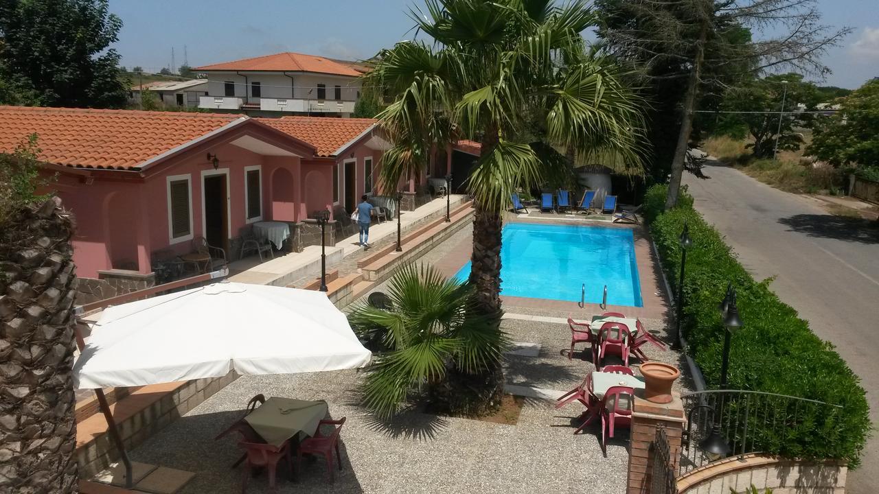 Hotel La Pineta Joppolo Bagian luar foto