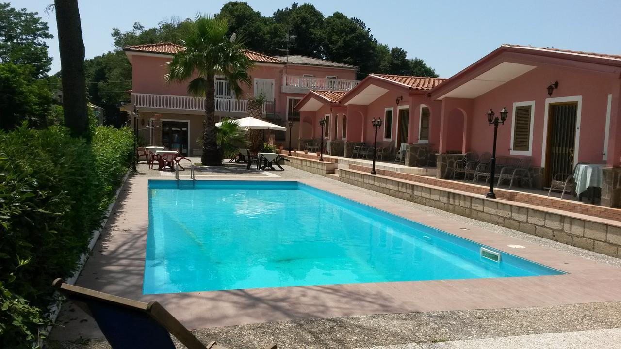 Hotel La Pineta Joppolo Bagian luar foto